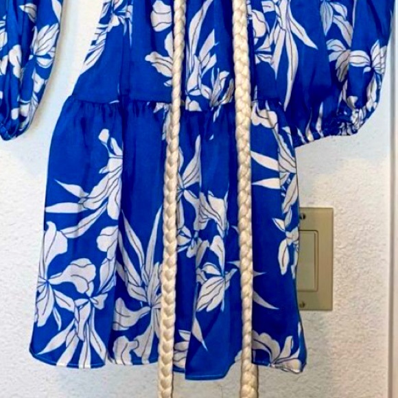 Alexis Floral Long Sleeves NWT - Picture 9 of 9